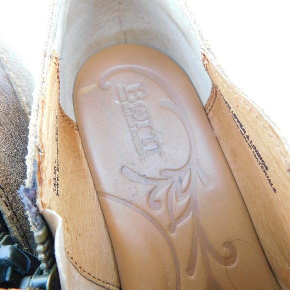 BORN Beige Brown Distressed Leather Ankle Booties 7 - Picture 8 of 8